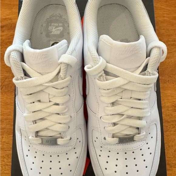 Air Force 1 Sneakers in White - Picture 6 of 8